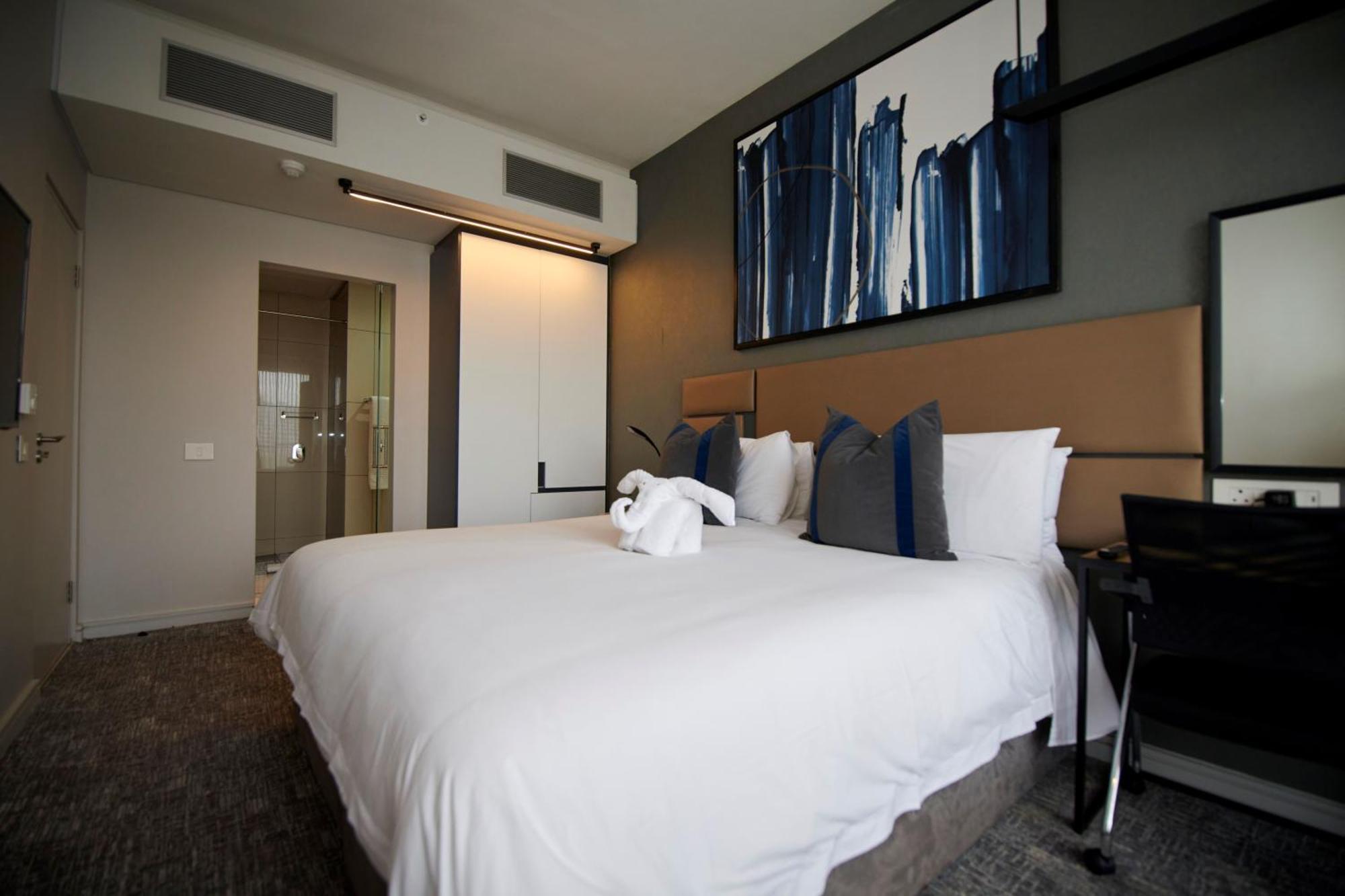 Capitol On The Park Hotel Johannesburg Exterior photo