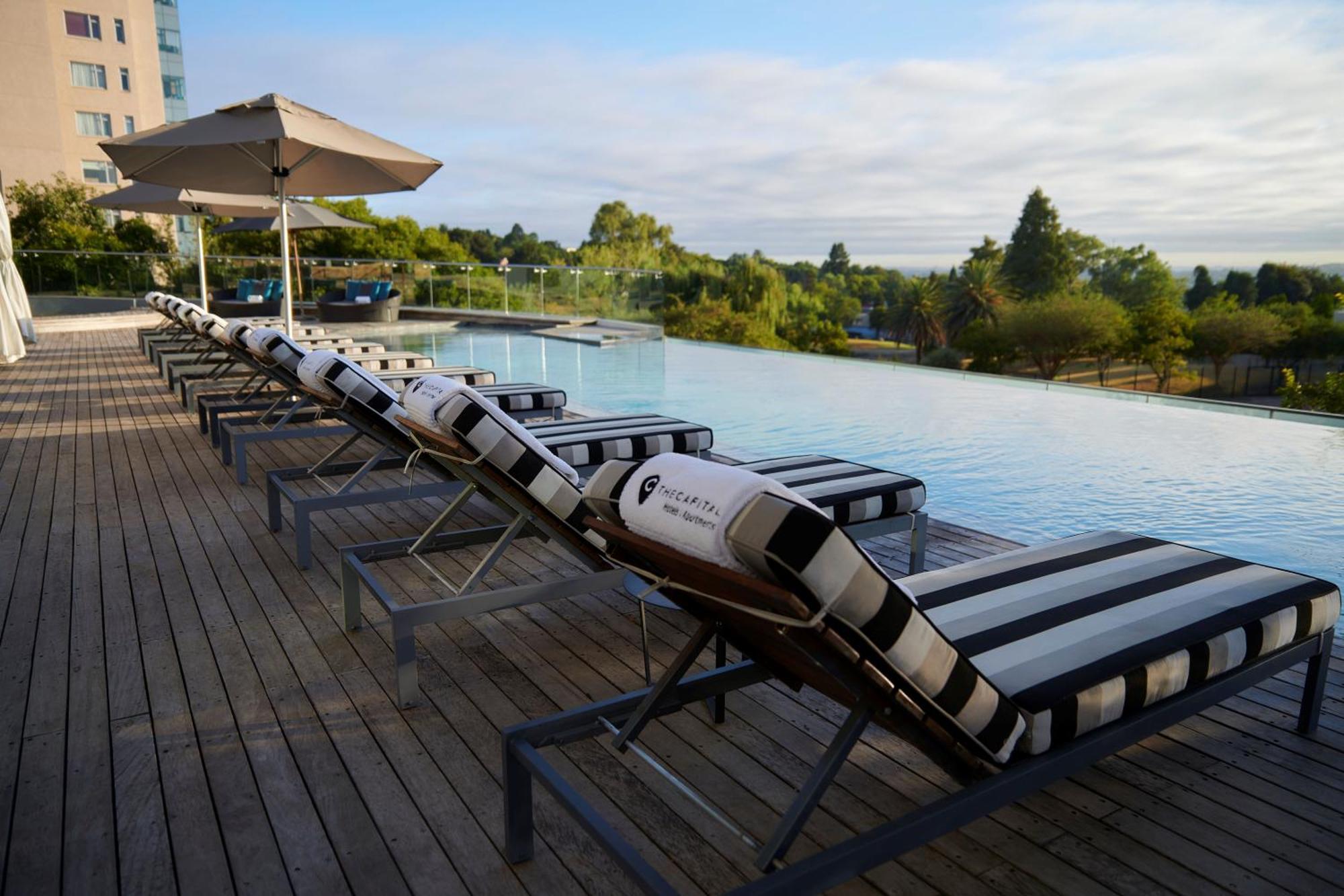 Capitol On The Park Hotel Johannesburg Exterior photo